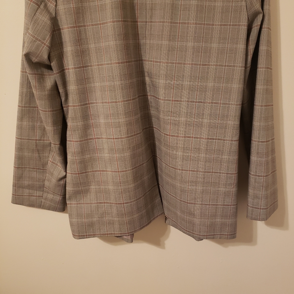 Forever 21 Gray Plaid Contemporary Blazer. Size Large Women. - Picture 9 of 9
